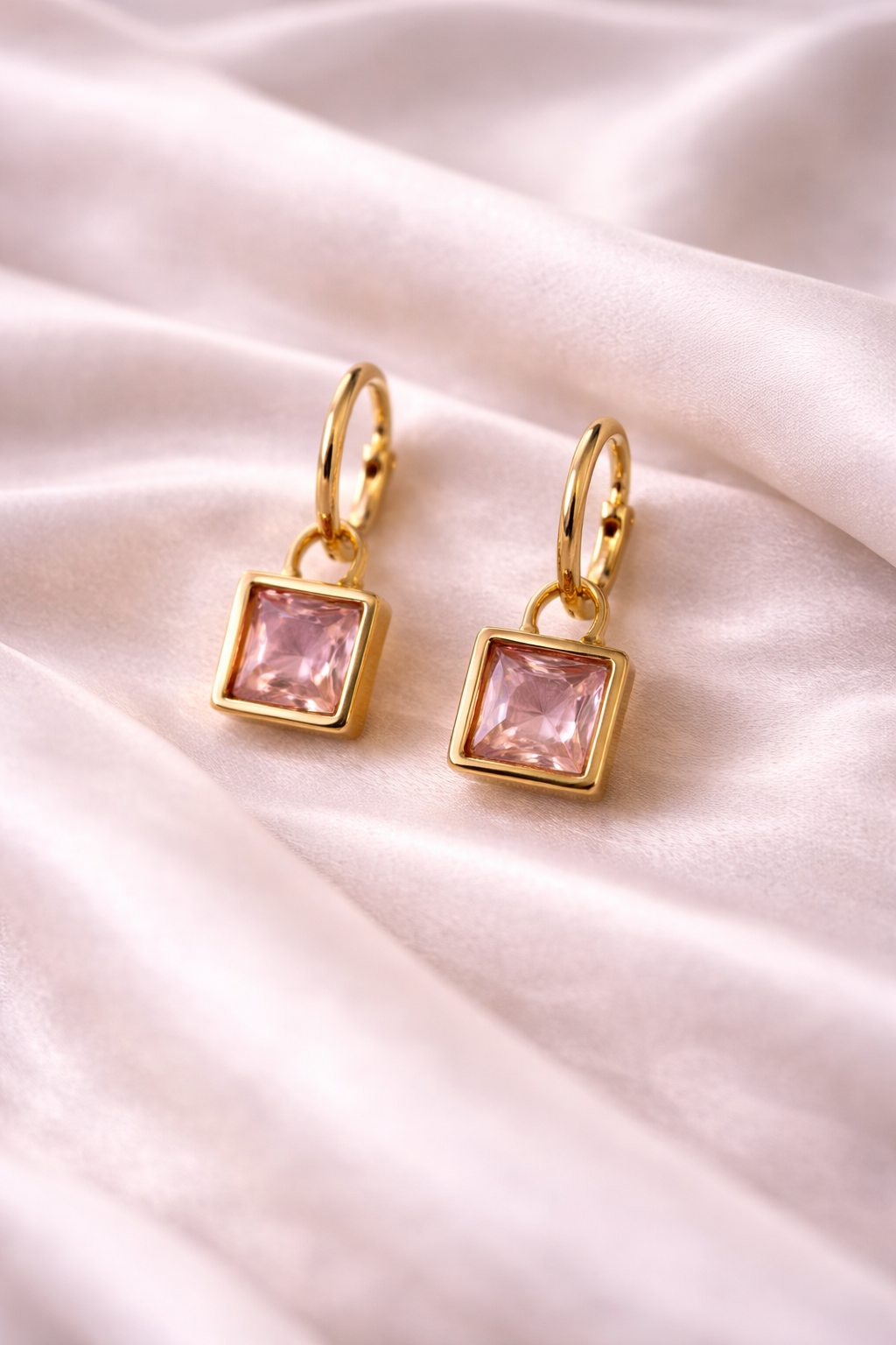 Elegant Gold & Pink Gemstone Earring