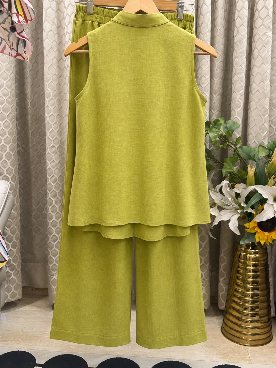Green_Sleeveless_Coordset_03