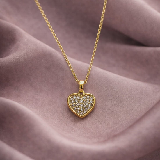 Gleaming Diamond Gold Heart-Shaped Pendant Necklace