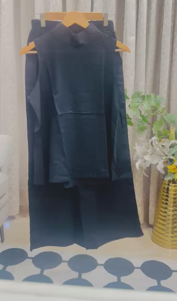 Black Sleeveless Coordset 03